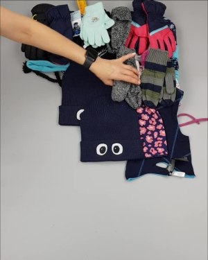 Фотография  987 - Шапки, шарфы, перчатки детские СТОК#3 кг, ЛОТ №2452 оптом в Салехарде и Ямало-Ненецком АО