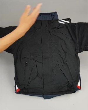 Фотография  316 - Куртки СПОРТ СТОК дети#10 кг , Лот№ 2643 оптом в Салехарде и Ямало-Ненецком АО