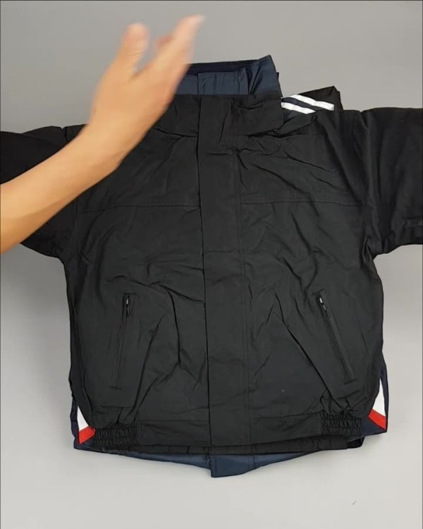 Фотография  398 - Куртки СПОРТ СТОК дети#10 кг , Лот№ 2643 оптом в Салехарде и Ямало-Ненецком АО