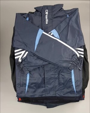 Фотография  250 - Куртки СПОРТ СТОК дети#10 кг , Лот№ 2643 оптом в Салехарде и Ямало-Ненецком АО