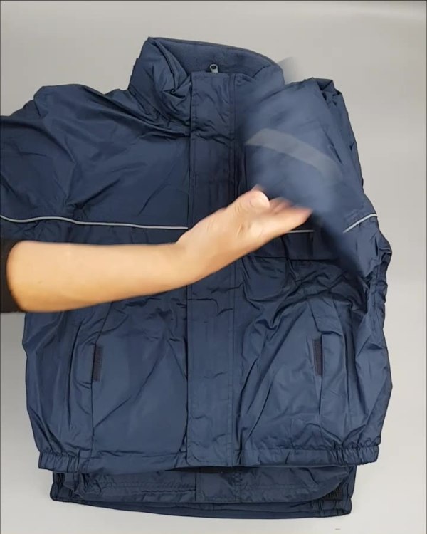 Фотография  250 - Куртки СПОРТ СТОК дети#10 кг , Лот№ 2644 оптом в Салехарде и Ямало-Ненецком АО