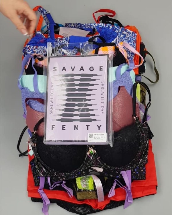 Фотография  795 - Нижнее белье Savage#50 шт, ЛОТ №4037 оптом в Салехарде и Ямало-Ненецком АО