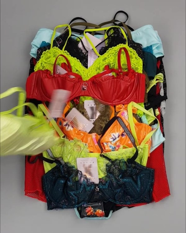 Фотография  713 - Нижнее белье Savage#57 шт, ЛОТ №4043 оптом в Салехарде и Ямало-Ненецком АО