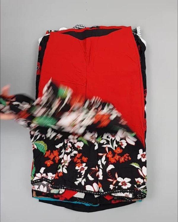 Фотография  690 - CALZEDONIA лето mix#50 шт, ЛОТ №4073 оптом в Салехарде и Ямало-Ненецком АО