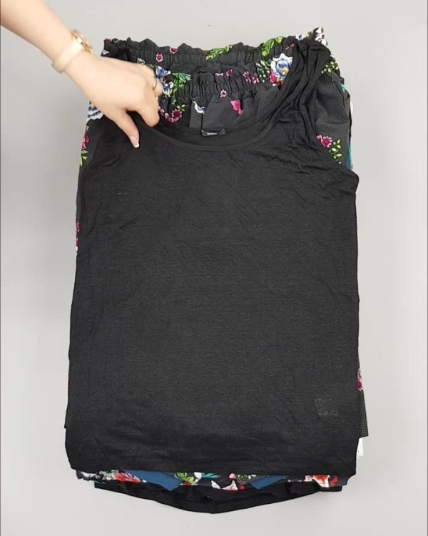 Фотография  482 - CALZEDONIA лето mix#50 шт, ЛОТ №4073 оптом в Салехарде и Ямало-Ненецком АО