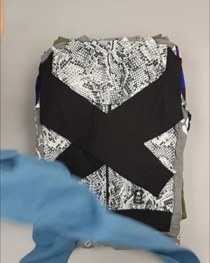 Фотография  735 - CIRCUS mix #13 кг, ЛОТ №4257 оптом в Салехарде и Ямало-Ненецком АО