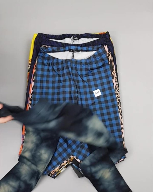 Фотография  748 - Лосины CIRCUS #6,4 кг, ЛОТ №4325 оптом в Салехарде и Ямало-Ненецком АО