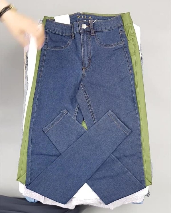 Фотография  717 - VILA Summer mix#15 кг, ЛОТ №4356 оптом в Салехарде и Ямало-Ненецком АО