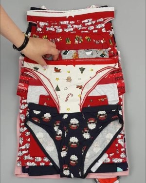 Фотография  619 - Нижнее белье CALZEDONIA дети#40 шт, ЛОТ №4446 оптом в Салехарде и Ямало-Ненецком АО