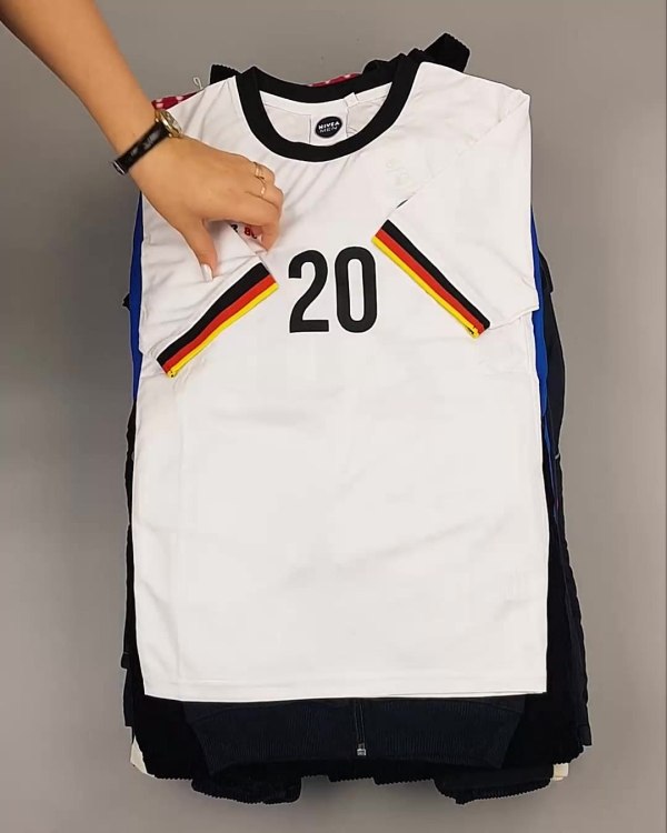 Фотография  412 - BRAND STOCK Kids Winter#10 кг, ЛОТ №4813 оптом в Салехарде и Ямало-Ненецком АО