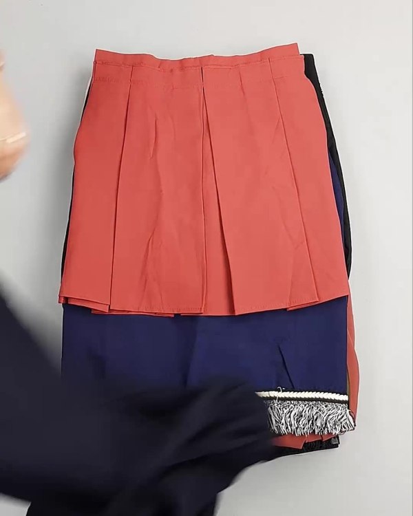 Фотография  877 - Юбки Корея#20 шт, ЛОТ №5062 оптом в Салехарде и Ямало-Ненецком АО