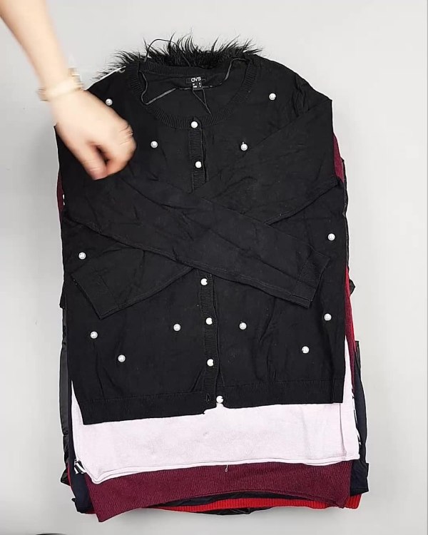 Фотография  416 - OVS Winter м/ж mix#15 кг, ЛОТ №5412 оптом в Салехарде и Ямало-Ненецком АО