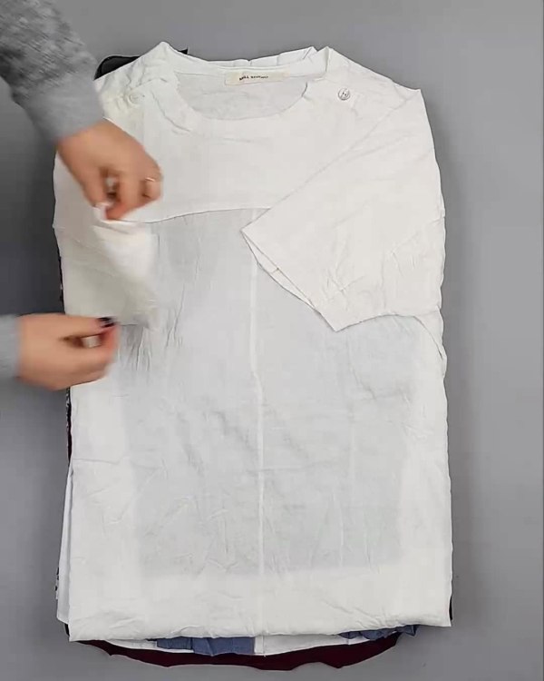 Фотография  402 - Блузки Корея#20 шт, ЛОТ №5621 оптом в Салехарде и Ямало-Ненецком АО