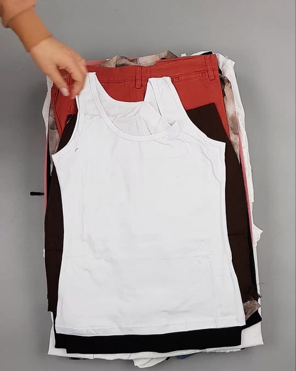 Фотография  599 - Англия СТОК лето#15 кг, ЛОТ №6003 оптом в Салехарде и Ямало-Ненецком АО