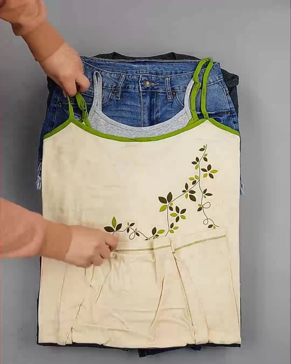 Фотография  922 - Англия СТОК лето#15 кг, ЛОТ №6004 оптом в Салехарде и Ямало-Ненецком АО