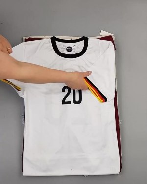 Фотография  761 - Англия СТОК лето#15 кг, ЛОТ №6006 оптом в Салехарде и Ямало-Ненецком АО