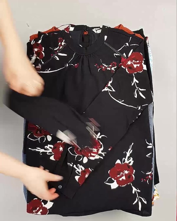 Фотография  215 - BESTSELLER WOMEN Summer mix#15 кг, ЛОТ №6021 оптом в Салехарде и Ямало-Ненецком АО