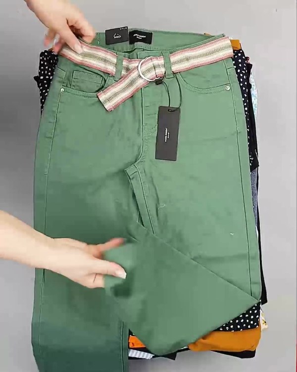 Фотография  401 - BESTSELLER WOMEN Summer mix#15 кг, ЛОТ №6021 оптом в Салехарде и Ямало-Ненецком АО