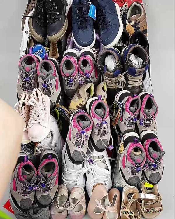 Фотография  107 - Обувь СТОК дети лето#15,7 кг, ЛОТ №6188 оптом в Салехарде и Ямало-Ненецком АО