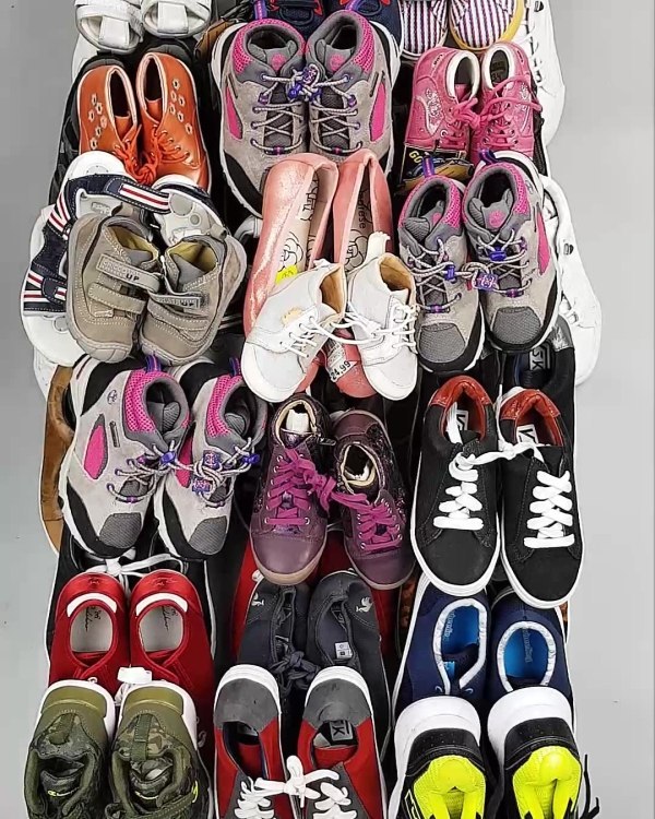 Фотография  661 - Обувь СТОК дети лето#15,4 кг, ЛОТ №6192 оптом в Салехарде и Ямало-Ненецком АО