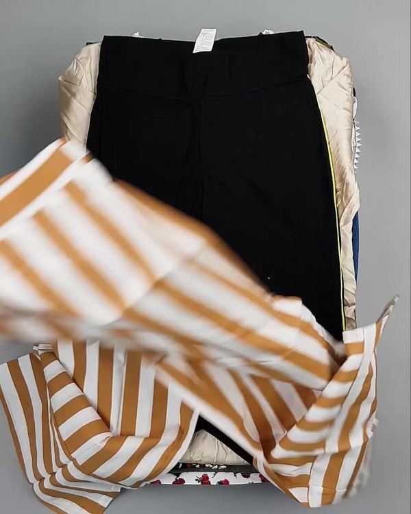 Фотография  363 - CALZEDONIA лето mix#50 шт, ЛОТ №6366 оптом в Салехарде и Ямало-Ненецком АО