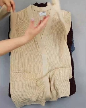 Фотография  446 - Кардиганы СТОК CAN#10 кг, ЛОТ №6474 оптом в Салехарде и Ямало-Ненецком АО