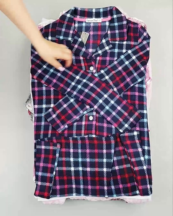 Фотография  510 - Домашняя одежда CAN#10 кг, ЛОТ №6482 оптом в Салехарде и Ямало-Ненецком АО