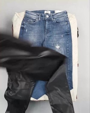 Фотография  684 - ONLY+Vero Moda Winter Mix 064#15 кг, ЛОТ №6541 оптом в Салехарде и Ямало-Ненецком АО