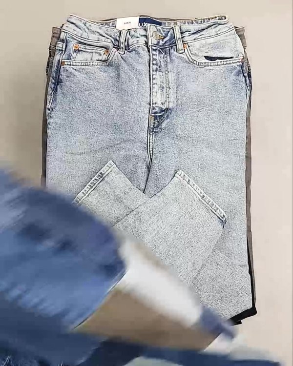 Фотография  500 - Джинсы женские Дания#10 кг, ЛОТ №6762 оптом в Салехарде и Ямало-Ненецком АО