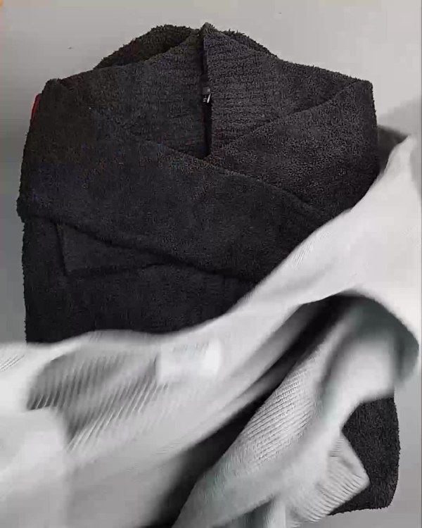 Фотография  249 - Кардиганы СТОК CAN#10 кг, ЛОТ №6888 оптом в Салехарде и Ямало-Ненецком АО