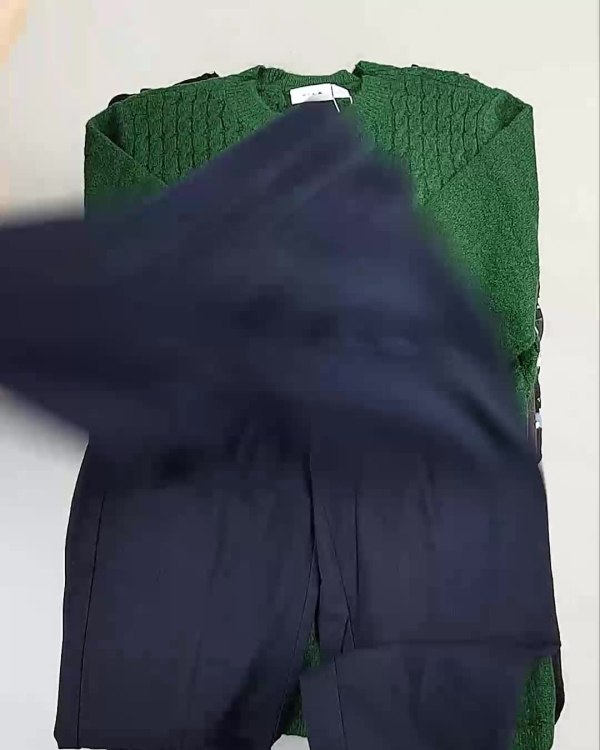 Фотография  358 - DK+Bestseller Winter mix 064#15 кг, ЛОТ №6895 оптом в Салехарде и Ямало-Ненецком АО