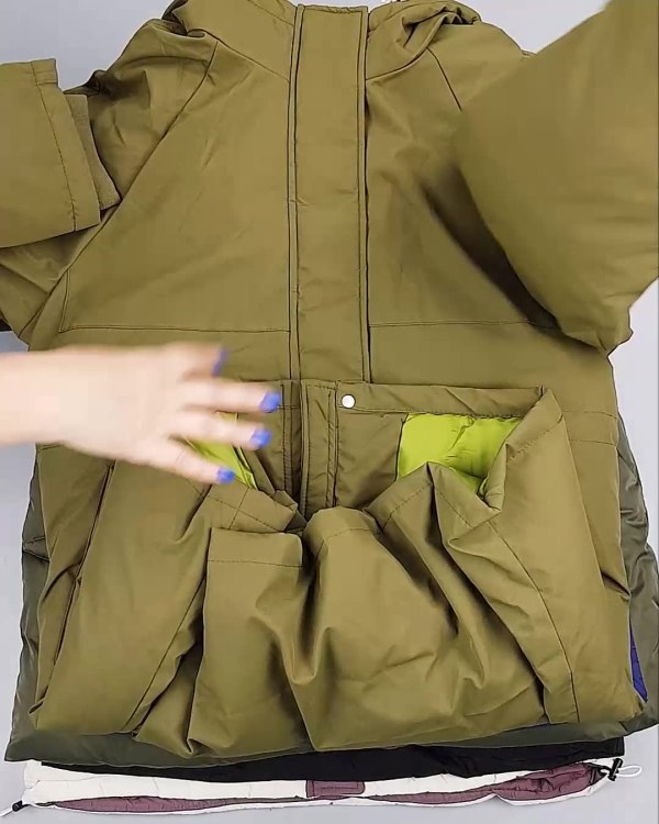 Фотография  918 - Верхняя одежда Дания#10,1 кг ЛОТ №6909 оптом в Салехарде и Ямало-Ненецком АО