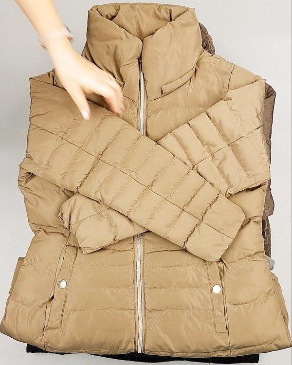 Фотография  902 - Primetta Куртки женские#25 кг оптом в Салехарде и Ямало-Ненецком АО