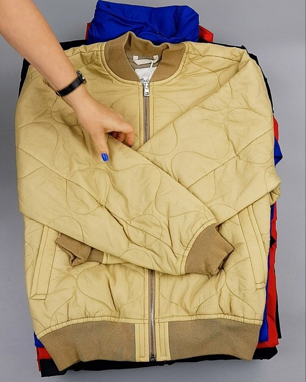 Фотография  625 - Ветровки CAN 084#10 кг, ЛОТ №6939 оптом в Салехарде и Ямало-Ненецком АО