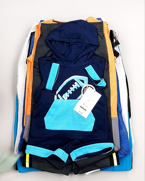 Фотография  231 - Спортивные костюмы дети CAN#6 кг оптом в Салехарде и Ямало-Ненецком АО