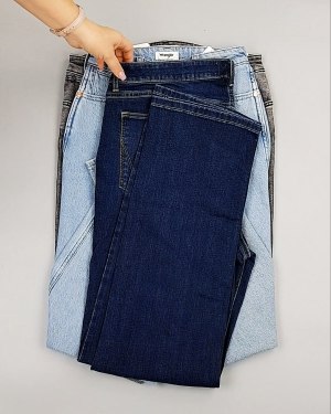 Фотография  592 - Джинсы WRANGLER м/ж#8,1 кг, ЛОТ №7011 оптом в Салехарде и Ямало-Ненецком АО
