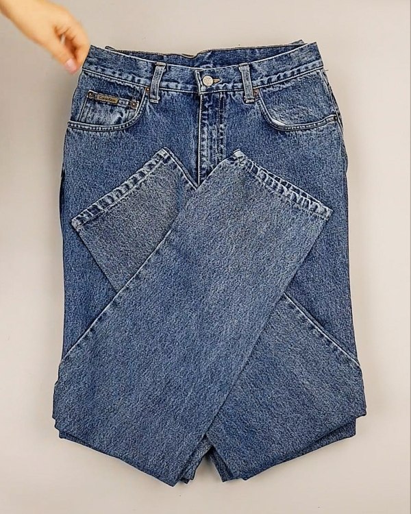 Фотография  923 - Джинсы CALVIN KLEIN муж #8,1 кг, ЛОТ №7022 оптом в Салехарде и Ямало-Ненецком АО