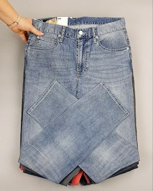 Фотография  737 - Джинсы LEE м/ж#7,9 кг, ЛОТ №7032 оптом в Салехарде и Ямало-Ненецком АО