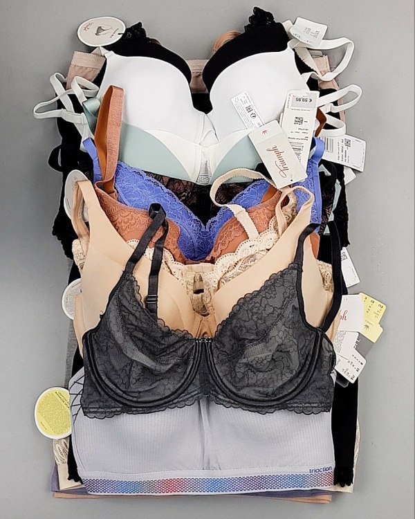 Фотография  718 - Нижнее белье TRIUMPH 104#33 шт, ЛОТ №7136 оптом в Салехарде и Ямало-Ненецком АО