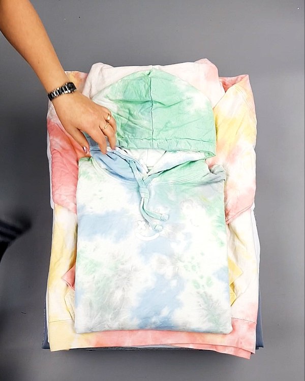 Фотография  722 - HOODIE CAN 084#10 кг, ЛОТ №7426 оптом в Салехарде и Ямало-Ненецком АО