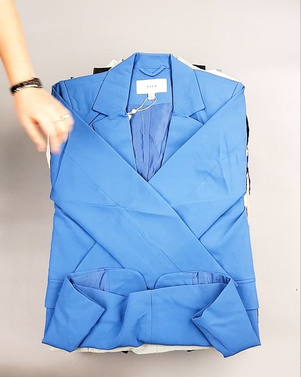 Фотография  181 - Bestseller Winter mix 104#15 кг, ЛОТ №7343 оптом в Салехарде и Ямало-Ненецком АО