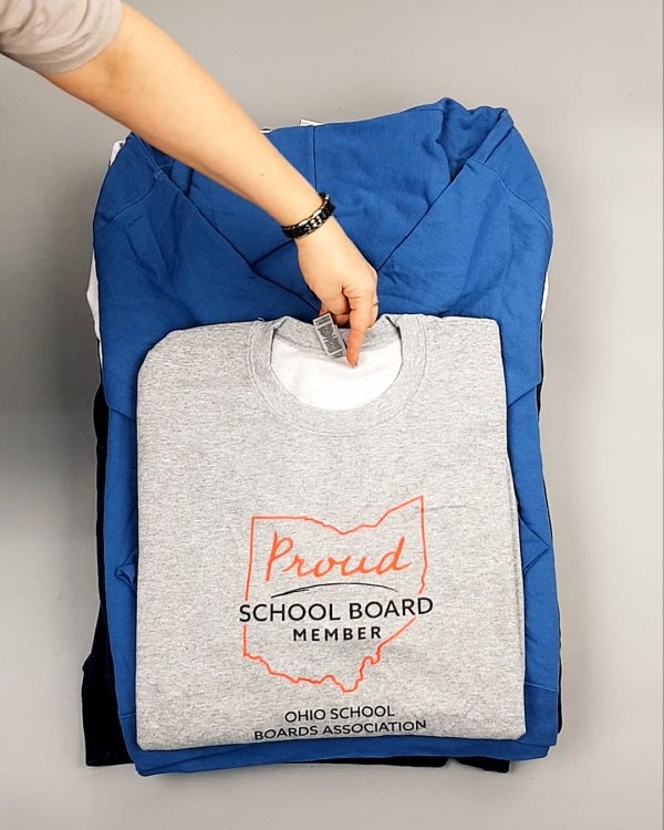 Фотография  489 - Толстовки м/ж (Sweat Tops)#20 кг, ЛОТ №7434 оптом в Салехарде и Ямало-Ненецком АО