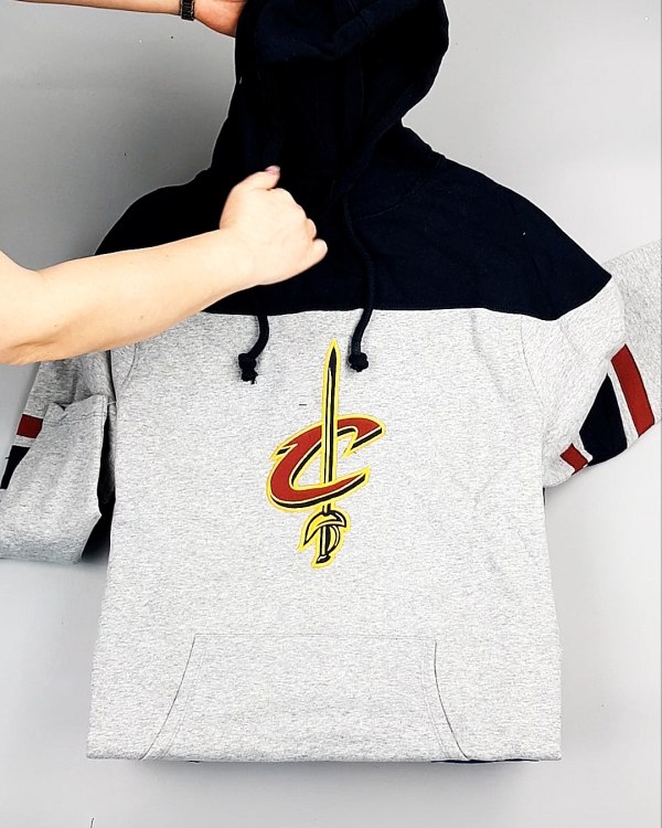 Фотография  643 - HOODIE CAN 084#10 кг, ЛОТ №7426 оптом в Салехарде и Ямало-Ненецком АО