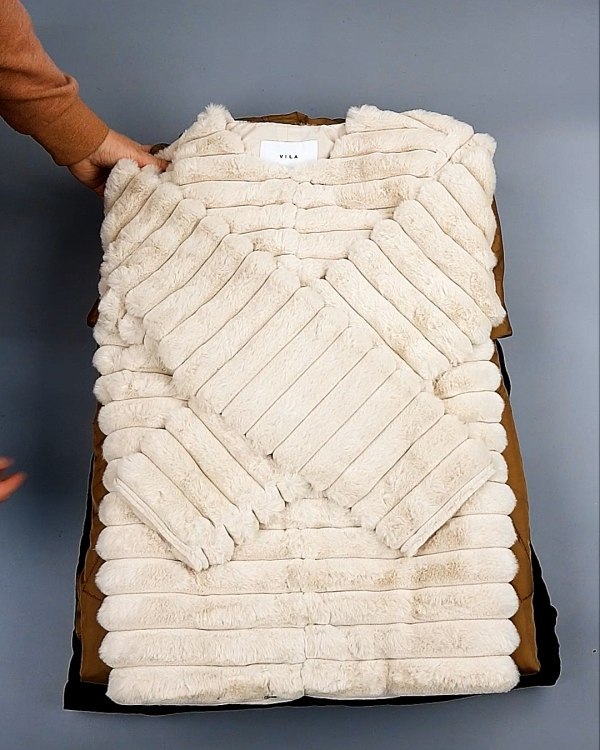 Фотография  858 - Bestseller Winter В mix 114#15 кг, ЛОТ №7374 оптом в Салехарде и Ямало-Ненецком АО