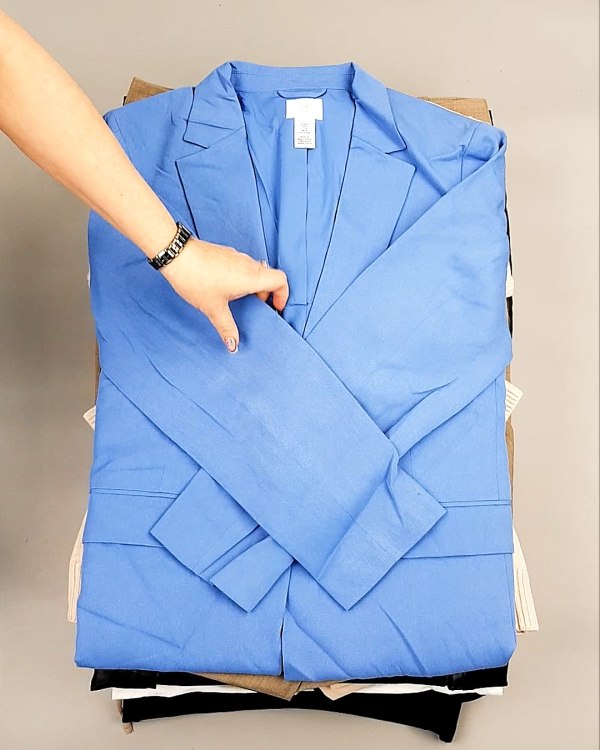 Фотография  730 - 12191 H&M mix textil 1224#25 кг, ЛОТ №7489 оптом в Салехарде и Ямало-Ненецком АО