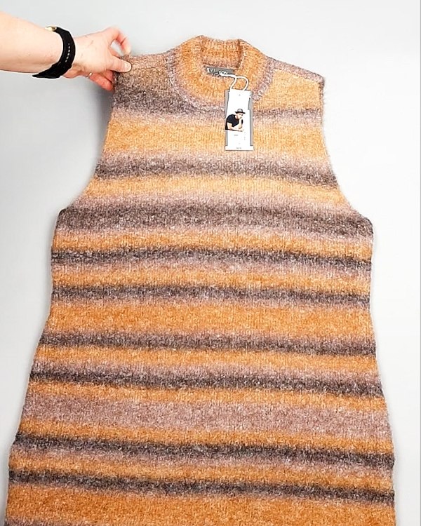 Фотография  688 - Платья СТОК CAN зима 084#7 кг оптом в Салехарде и Ямало-Ненецком АО