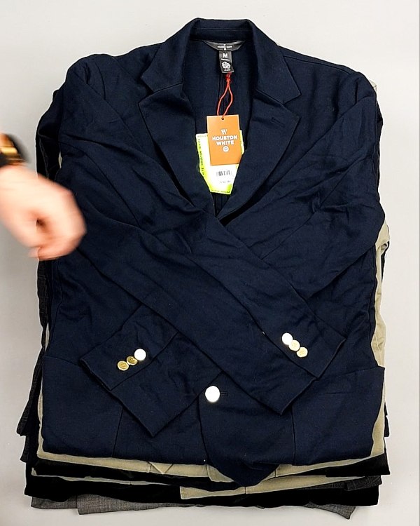 Фотография  777 - Пиджаки муж AMAZON 015#7,2 кг, ЛОТ №7770 оптом в Салехарде и Ямало-Ненецком АО