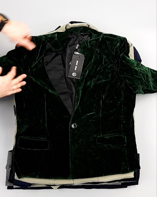 Фотография  257 - Пиджаки муж AMAZON 015#7 кг, ЛОТ №7769 оптом в Салехарде и Ямало-Ненецком АО