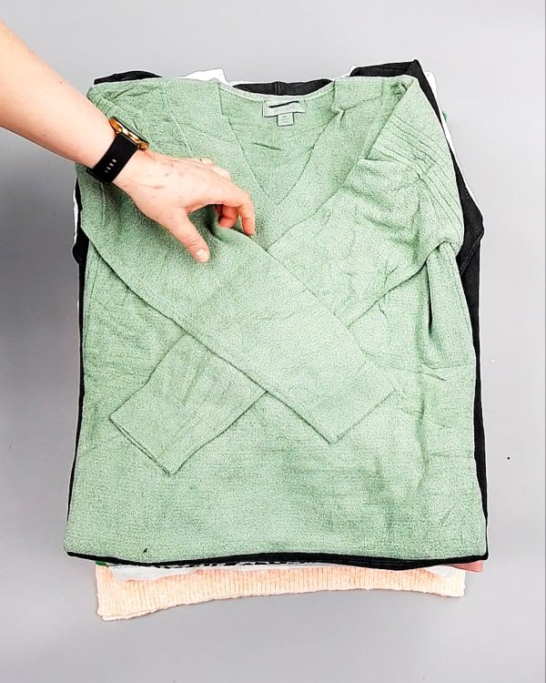 Фотография  346 - Джемпера легкие СТОК CAN 084#7 кг, ЛОТ №7635 оптом в Салехарде и Ямало-Ненецком АО