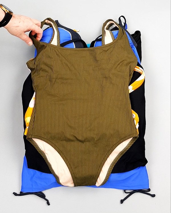 Фотография  959 - Купальники СТОК CAN 124#5 кг, ЛОТ №7689 оптом в Салехарде и Ямало-Ненецком АО